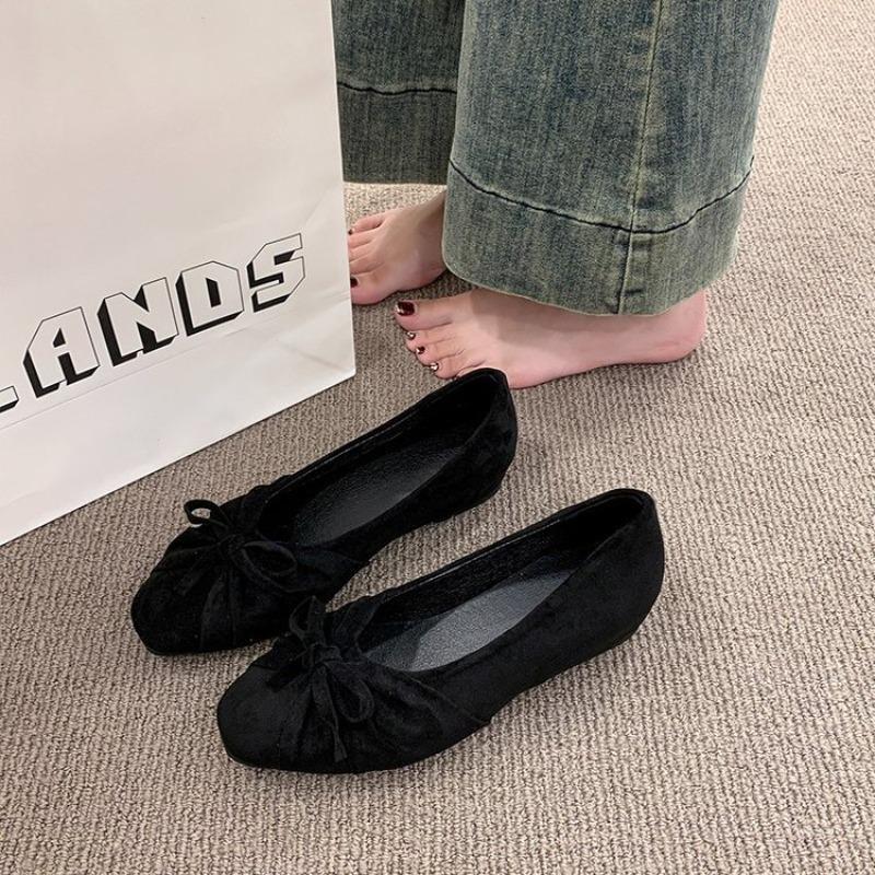 Dress Shoe Pointed - Женские балетки из замши с квадратным