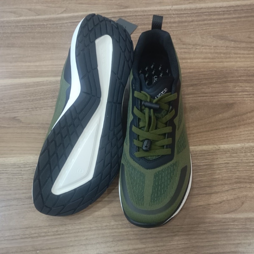 Мужские повседневные кроссовки – обзор и цена Men Shoes Louboutin