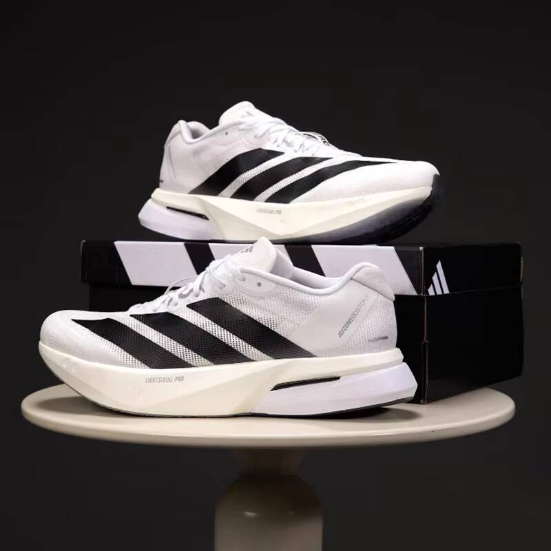 Оригинальные мужские кроссовки – обзор и цена Men Shoes Running Adidas
